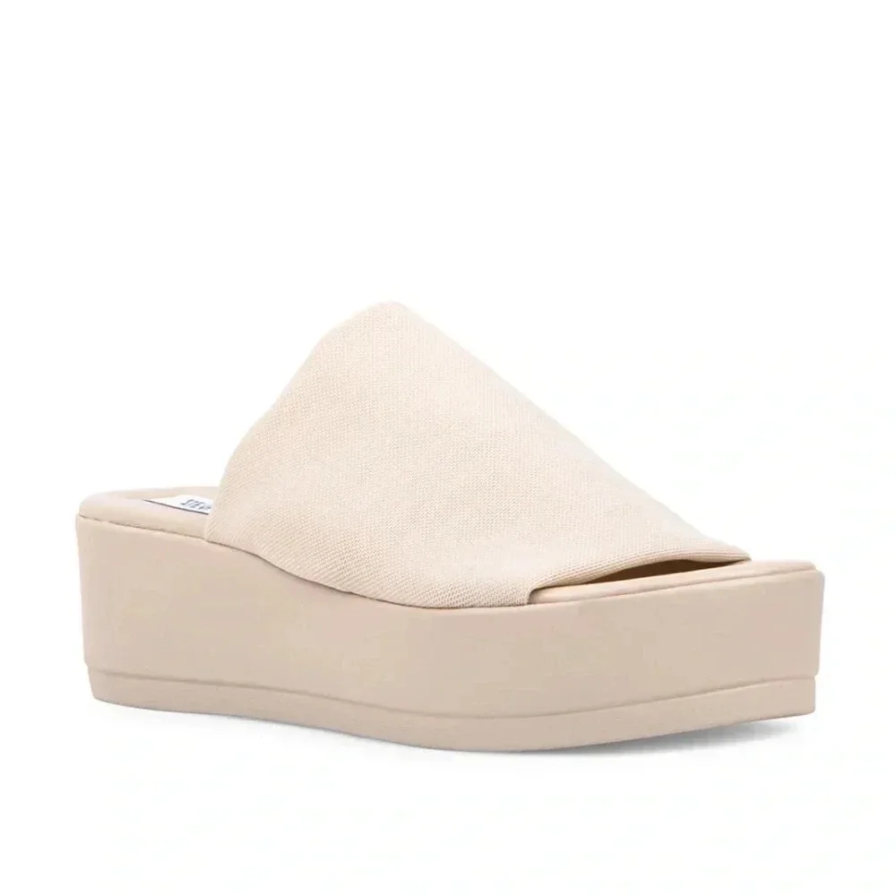 Steve Madden Platform Slinky Sandals In Colour Natural/ Cream NWB Size 10 - Picture 1 of 10